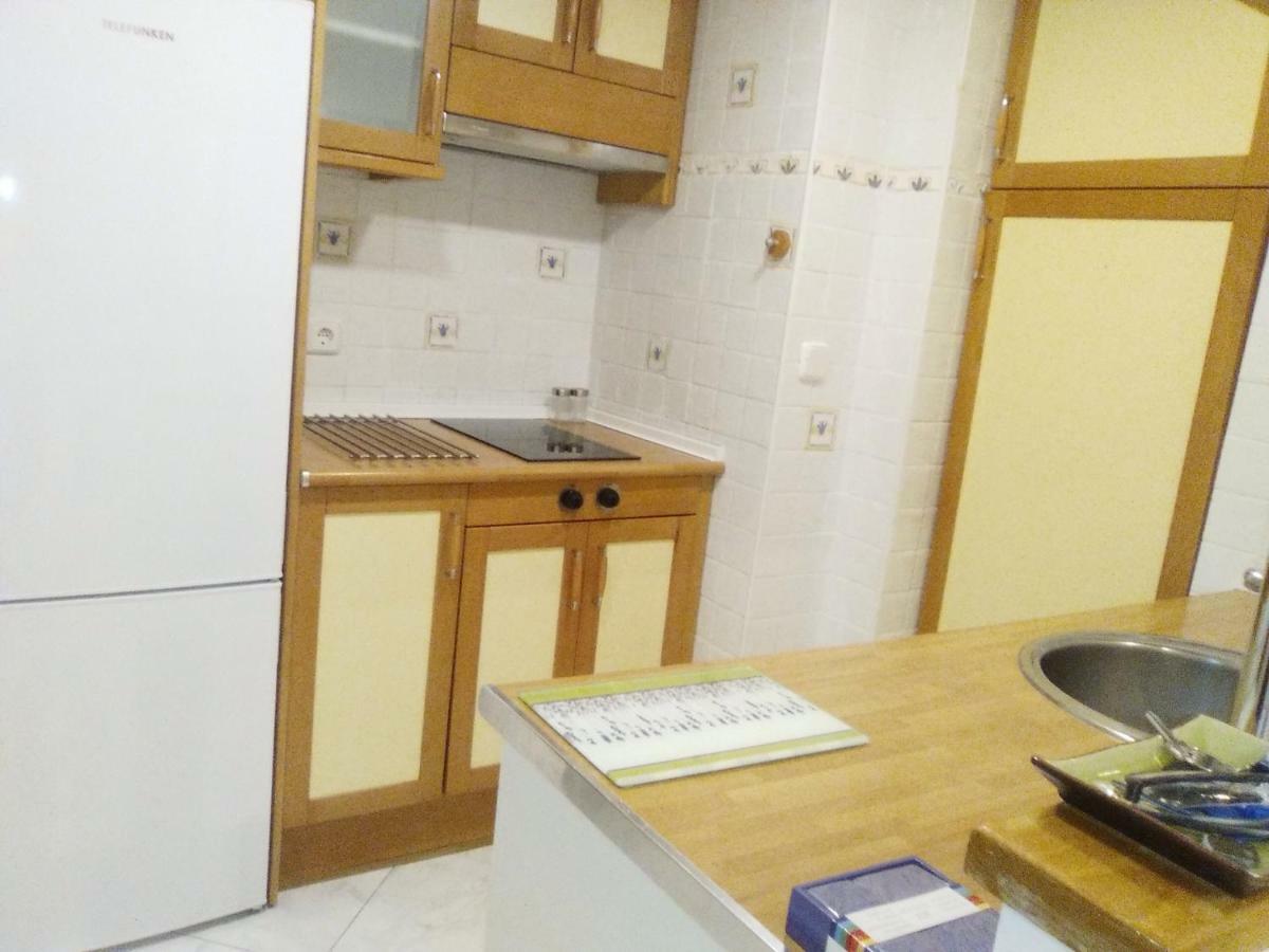 Apartamento Junto Al Santiago Bernabeu Con Piscina Madrid Exterior photo