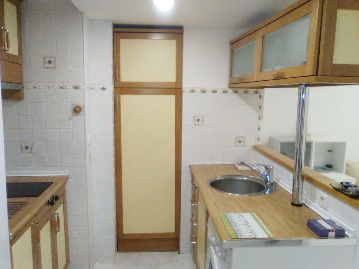 Apartamento Junto Al Santiago Bernabeu Con Piscina Madrid Exterior photo